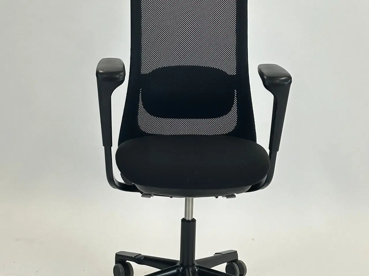 Billede 3 - HÅG Sofi 7500 Kontorstol - 150mm - (Sort m. armlæn)