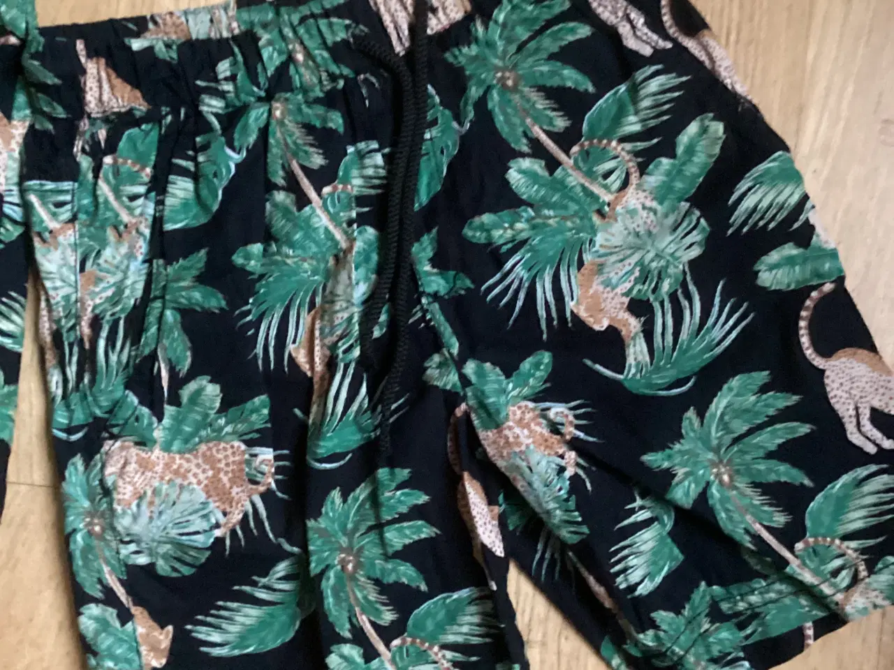 Billede 3 - Shortssæt med mønster