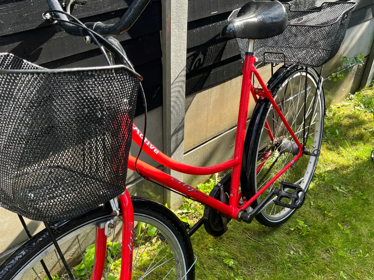 Billede 1 - Rød kvinde cykel 28”