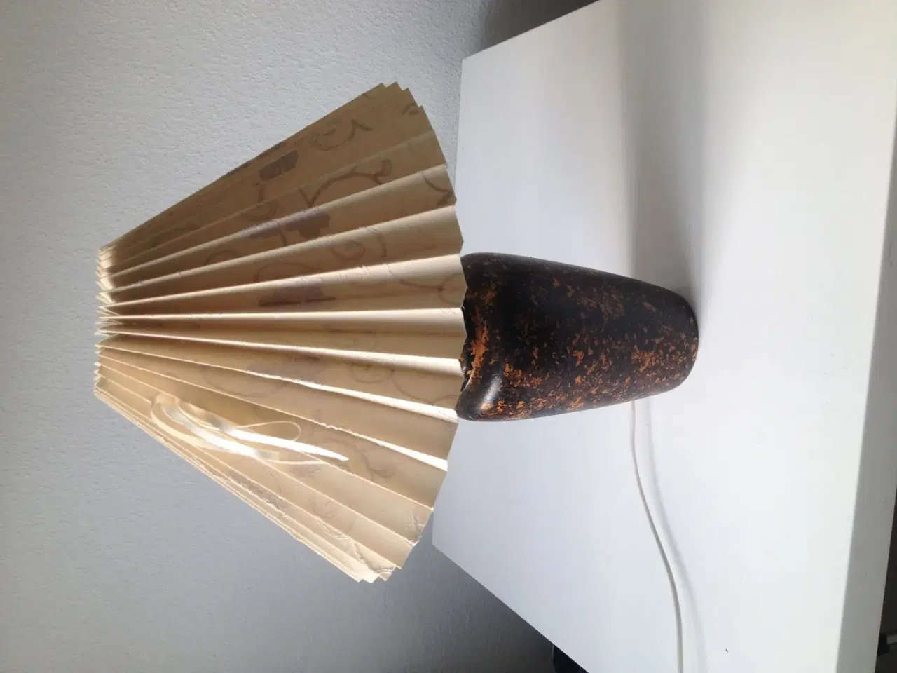 Billede 2 - Bordlampe i keramik  