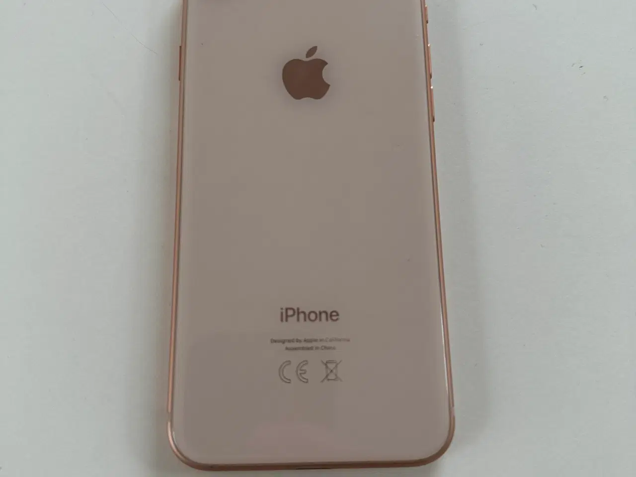 Billede 2 - iPhone 8 guld/hvid 256GB