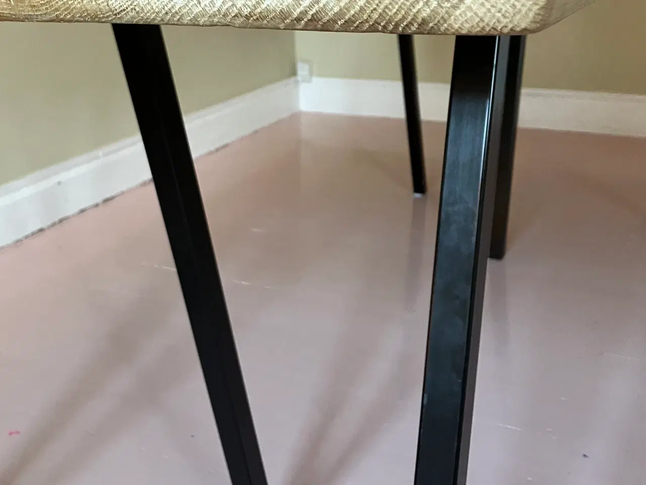 Billede 2 - Spisebord massiv eg