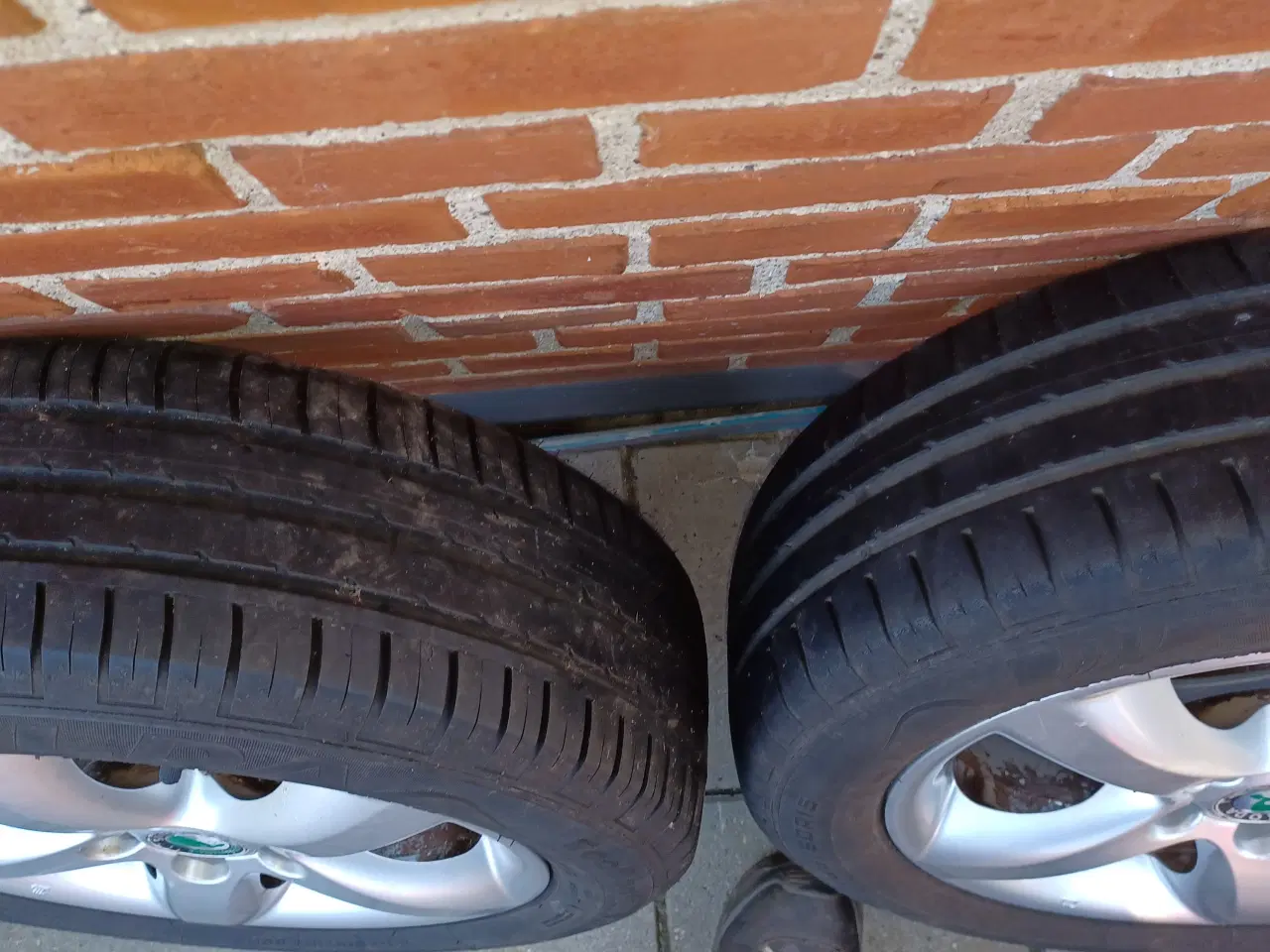 Billede 3 - VW Polo alufælge.