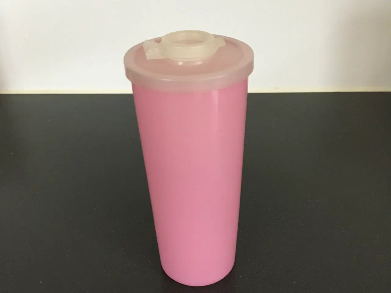 Billede 3 - Tupperware Shaker/opbevaring med aftagelig låg