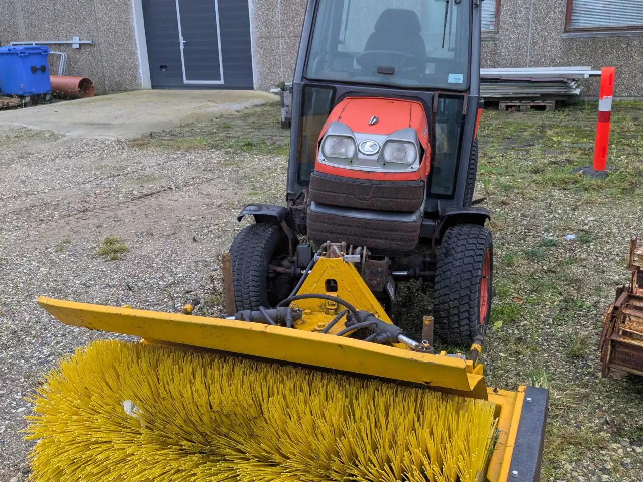 Billede 2 - Fin Stensballe kost sælges