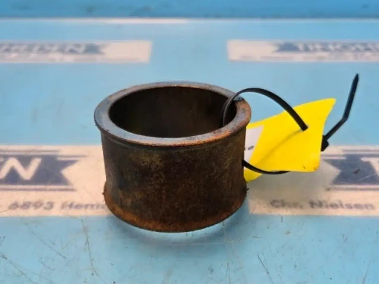 Billede 3 - Ford 8260 Afstandsstykke 5160345