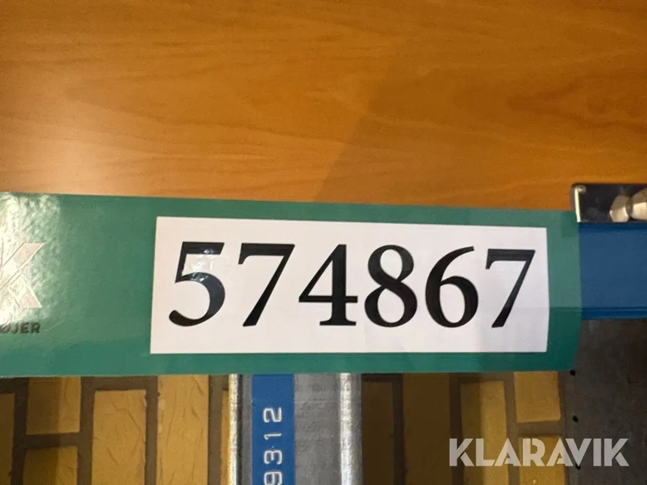 Billede 4 - Reoler - 17 ens sektioner, 36 hylder i alt