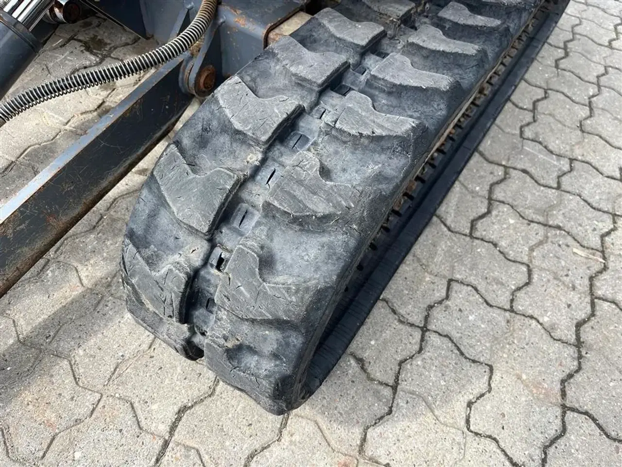 Billede 8 - Takeuchi TB 016 Halv automatisk fæste med kipbar planerskovl