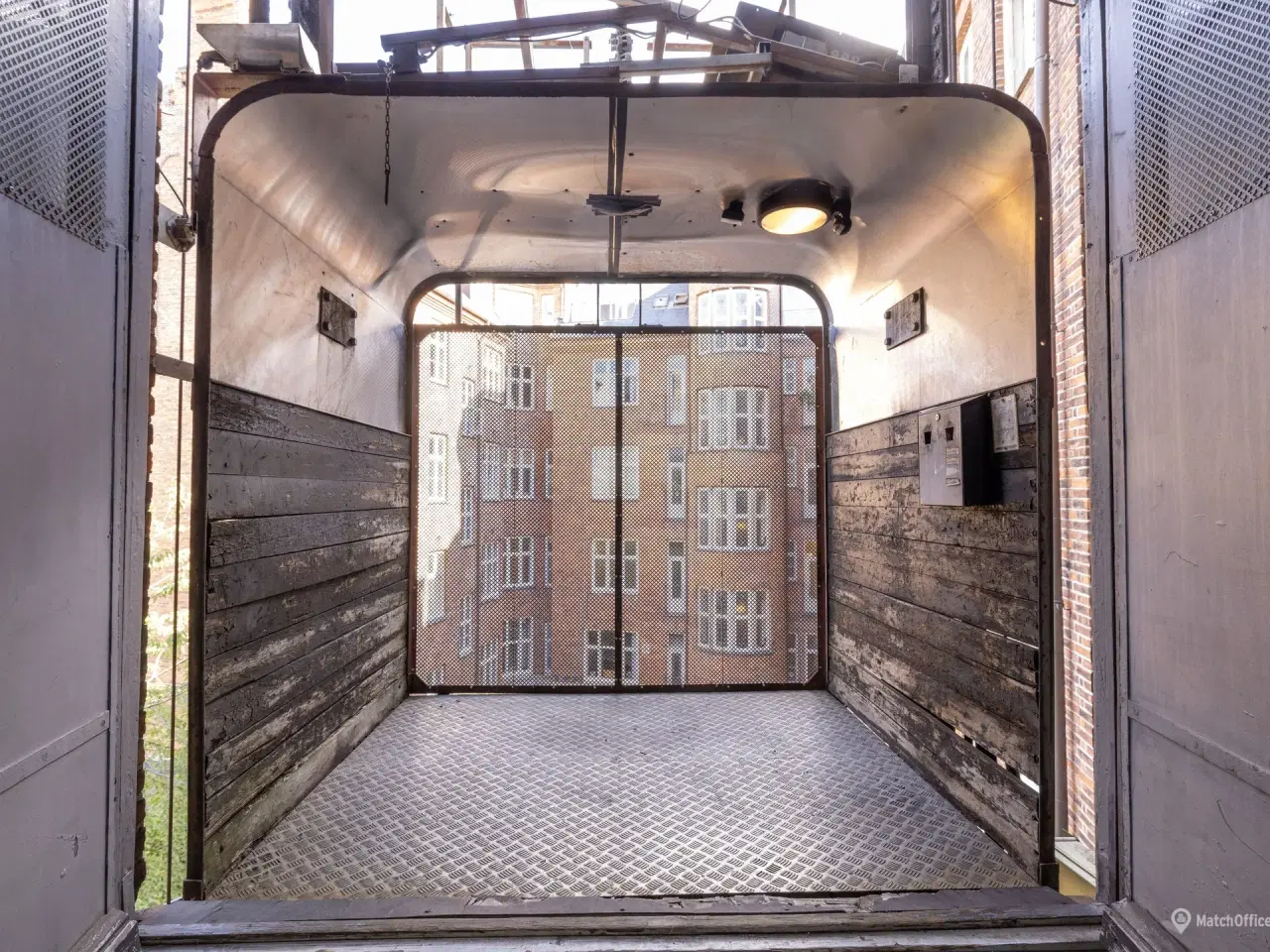 Billede 12 - Kontorplads i kreativt miljø