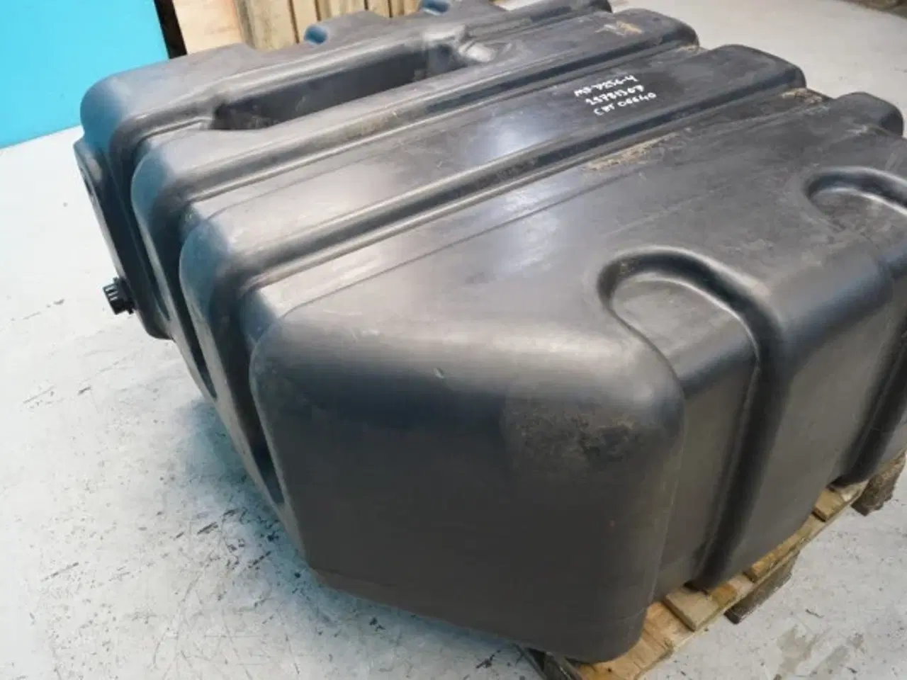 Billede 19 - Massey Ferguson 7256 Dieseltank 28781307