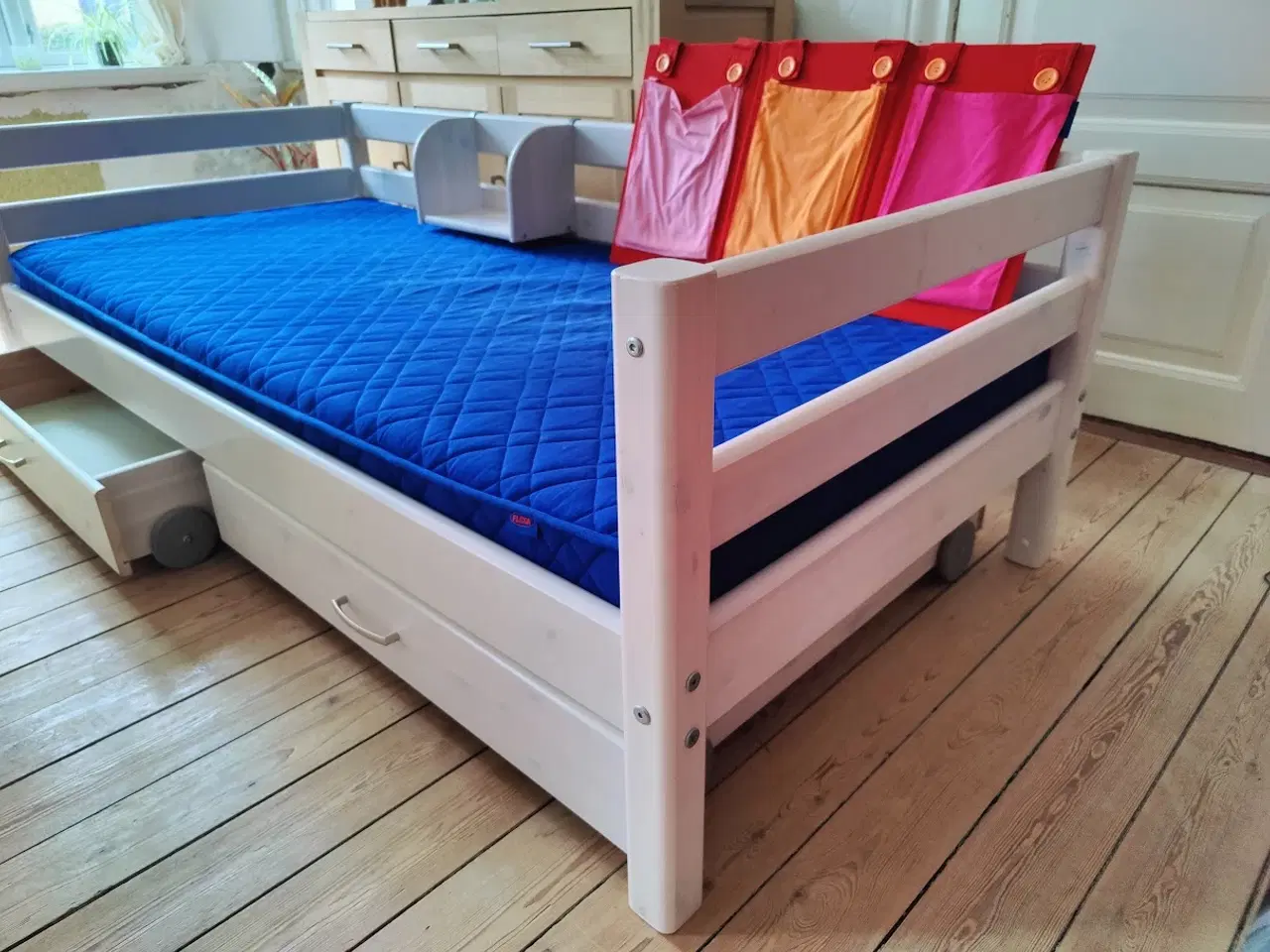 Billede 3 - Velholdt enkeltseng - dansk produceret