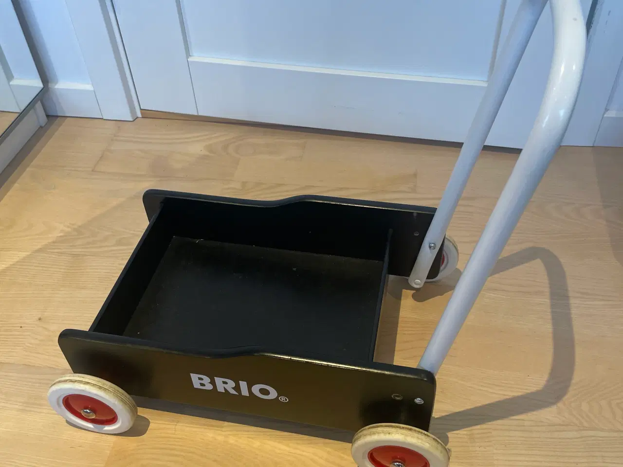 Billede 1 - BRIO gåvogn