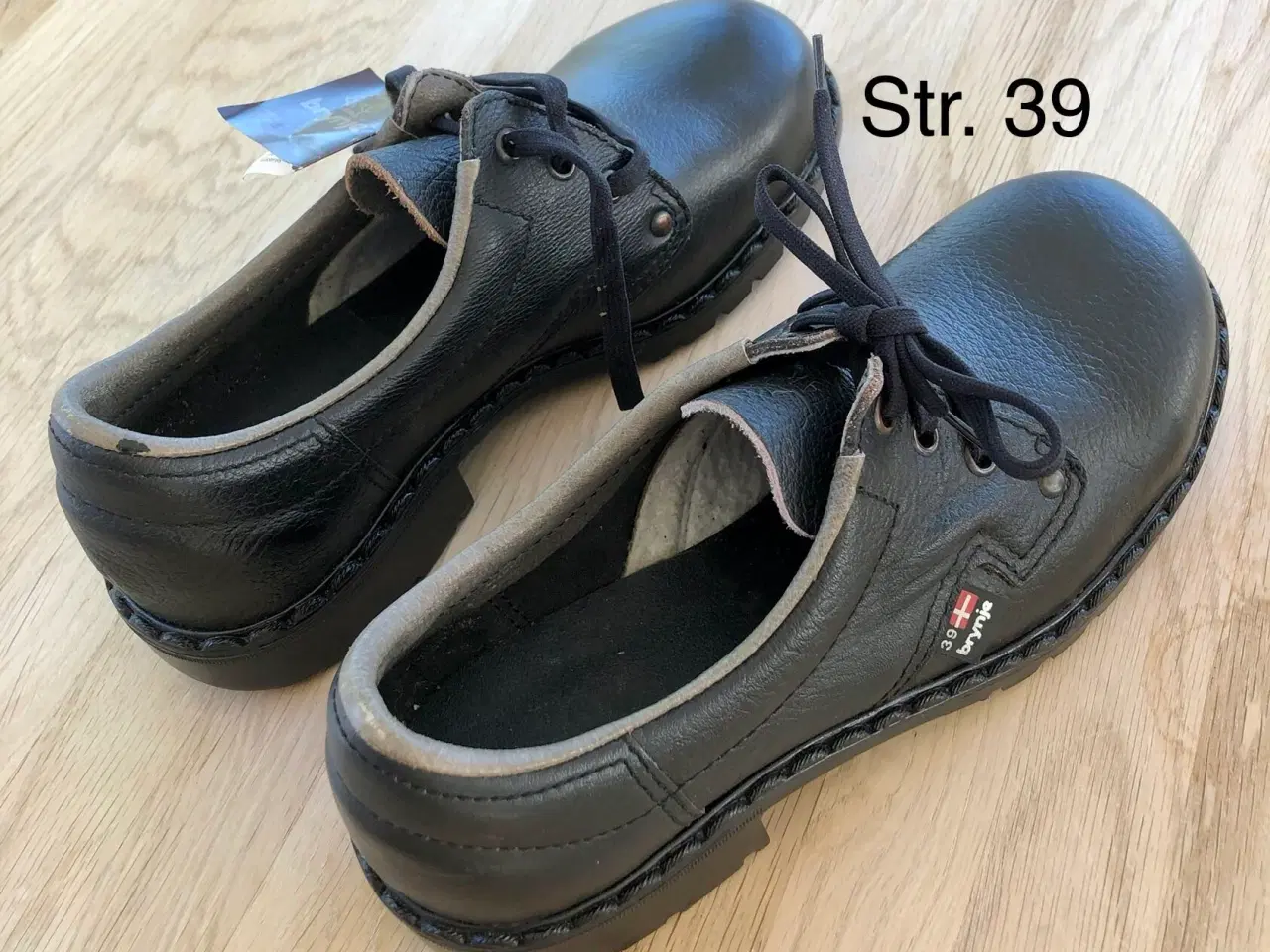 Billede 2 - Sikkerhedssko str. 39