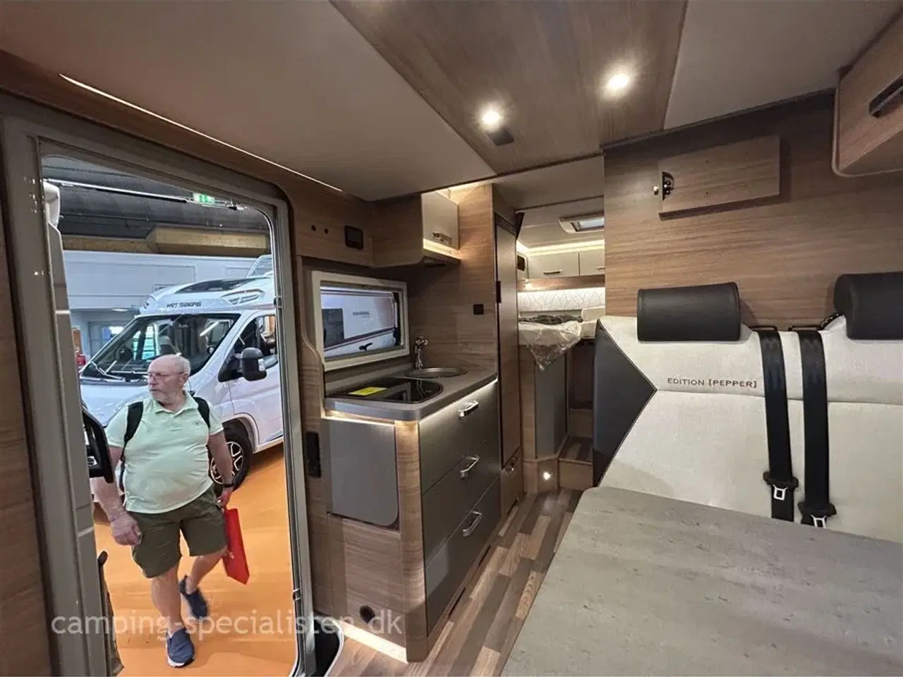 Billede 4 - 2026 - Weinsberg Pepper Edition MEG 640 Suite   Weinsberg CaraCompact 640 MEG Suite Edition Pepper MB 2026 - Kan snart ses hos Camping-Specialisten.dk
