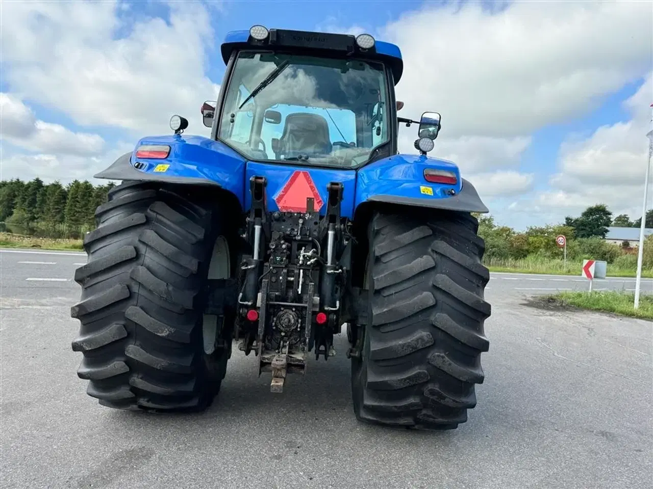 Billede 14 - New Holland T8050 MED AFFJEDRET FORAKSEL!