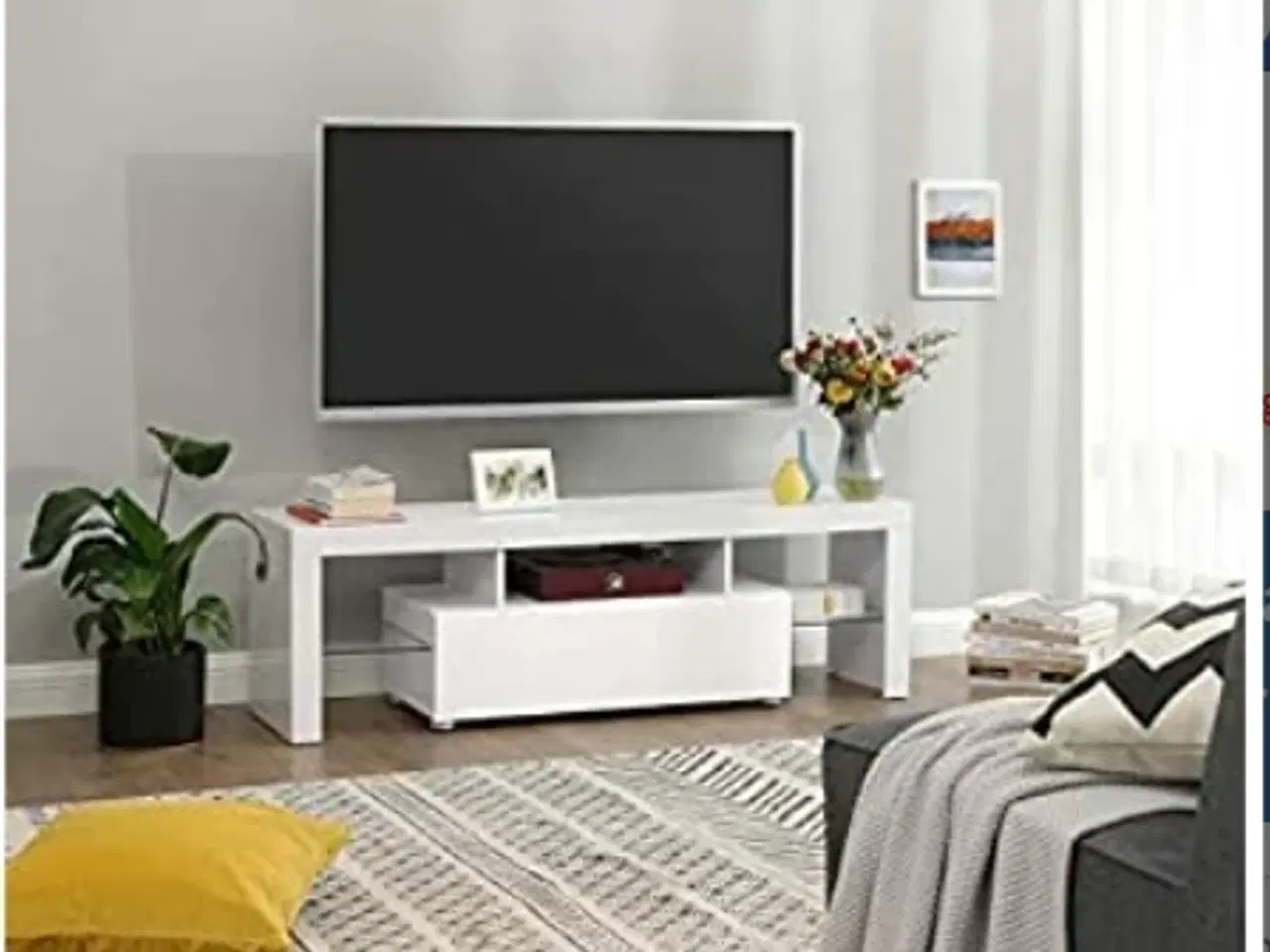 Billede 1 - Tv bord, b: 35 l: 140 h: 45