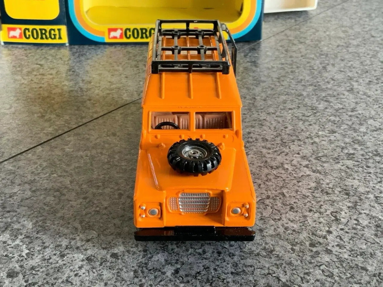 Billede 3 - Corgi Toys No. 421 Land Rover 109 W.B.  scale 1:36