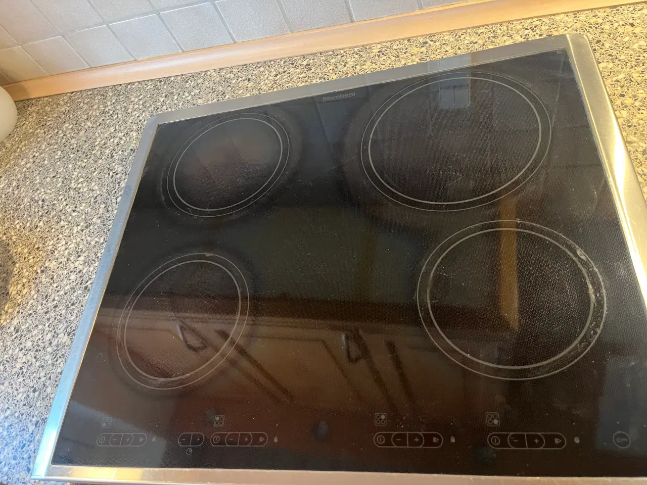 Billede 1 - Blomberg glaskeramisk kogeplade 60 cm