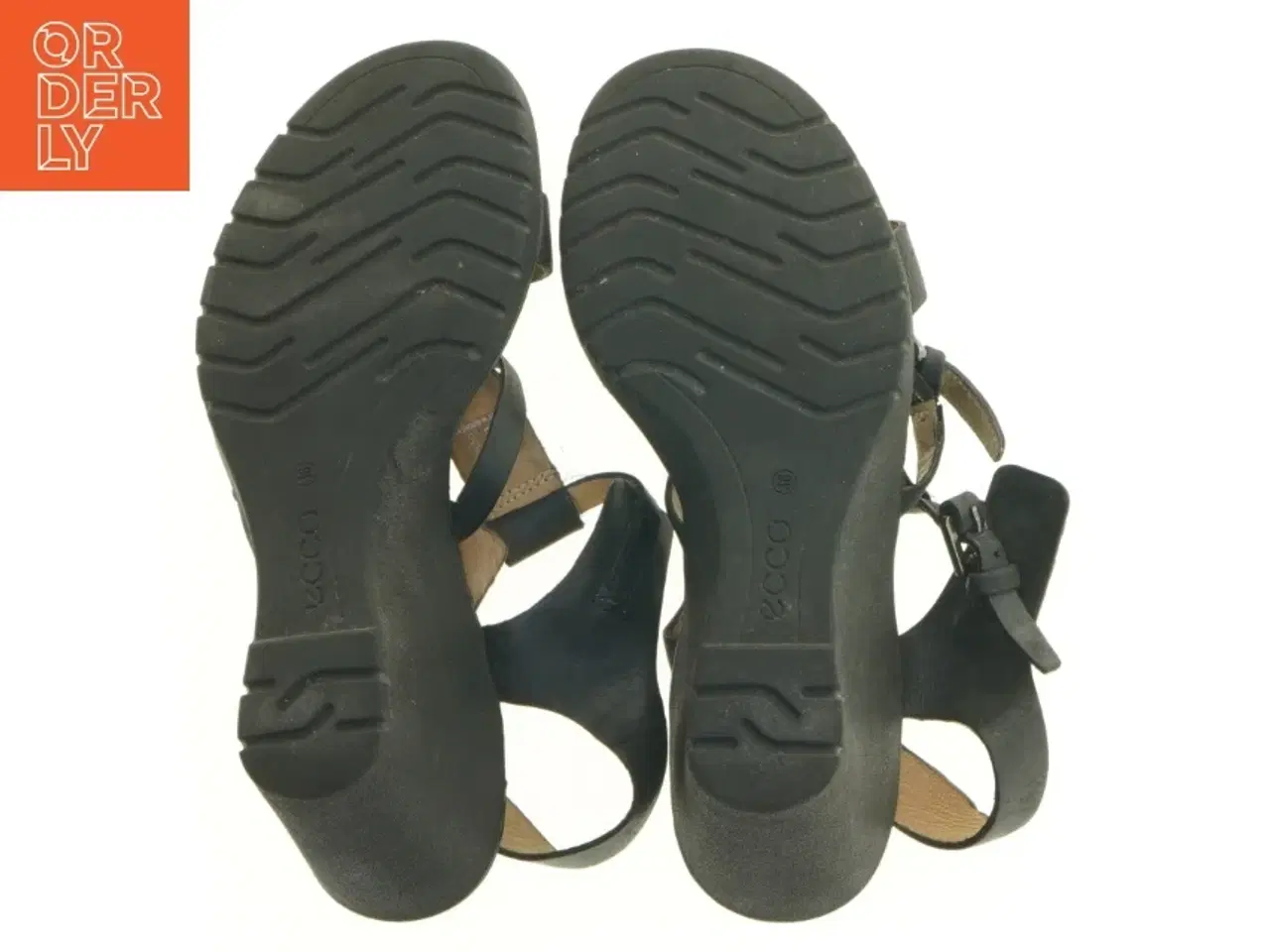 Billede 8 - Sorte sandaler med kilehæl fra Ecco (str. 36)