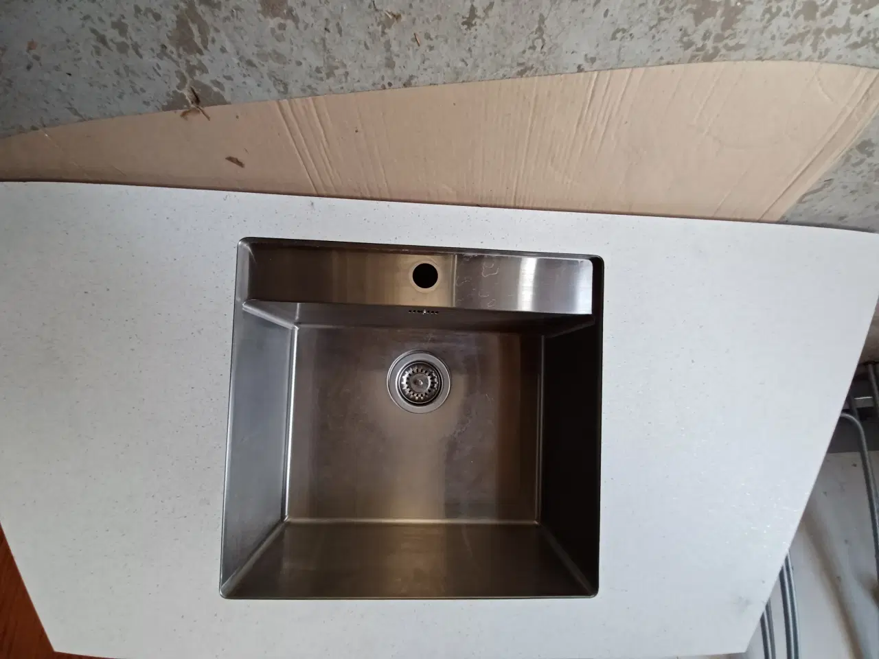 Billede 1 - Køkkenbord m/ vask