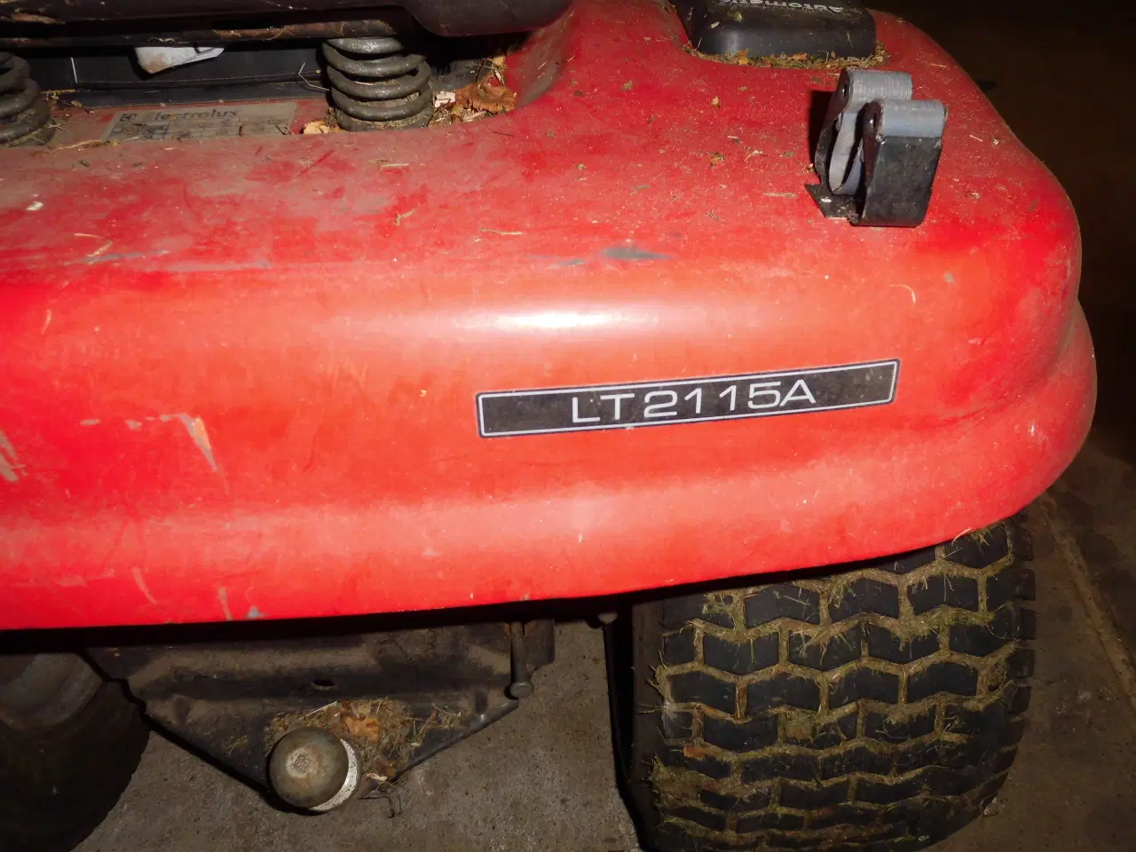 Billede 4 - Havetraktor Jonsered LT2115A sælges.