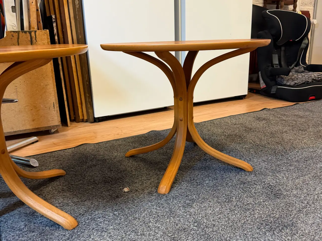 Billede 3 - 2 stk runde borde