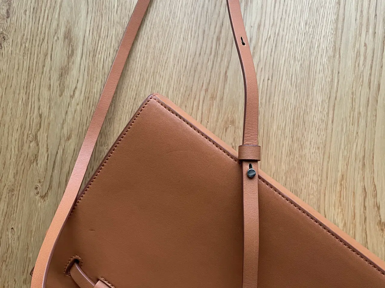 Billede 4 - Aesther Ekme lædertaske