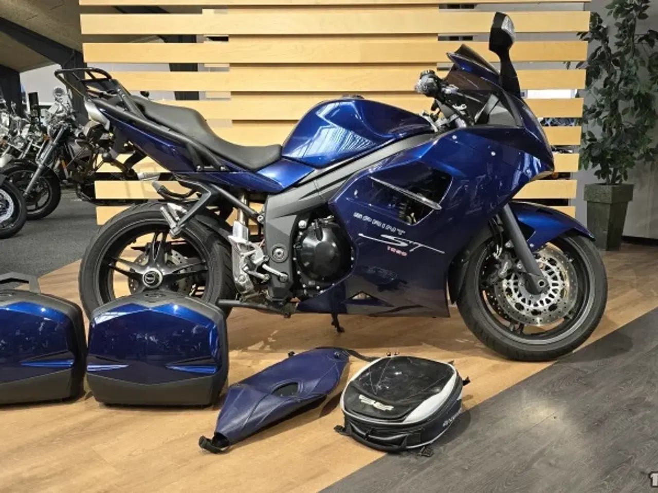 Billede 2 - Triumph Sprint ST 1050