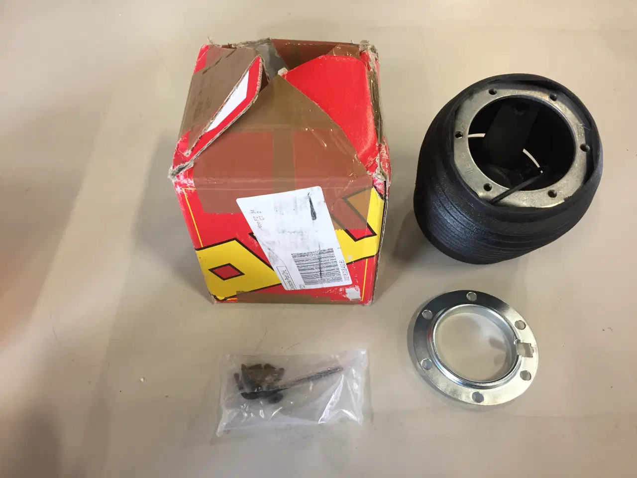 Billede 4 - Momo - OMP nav og rat