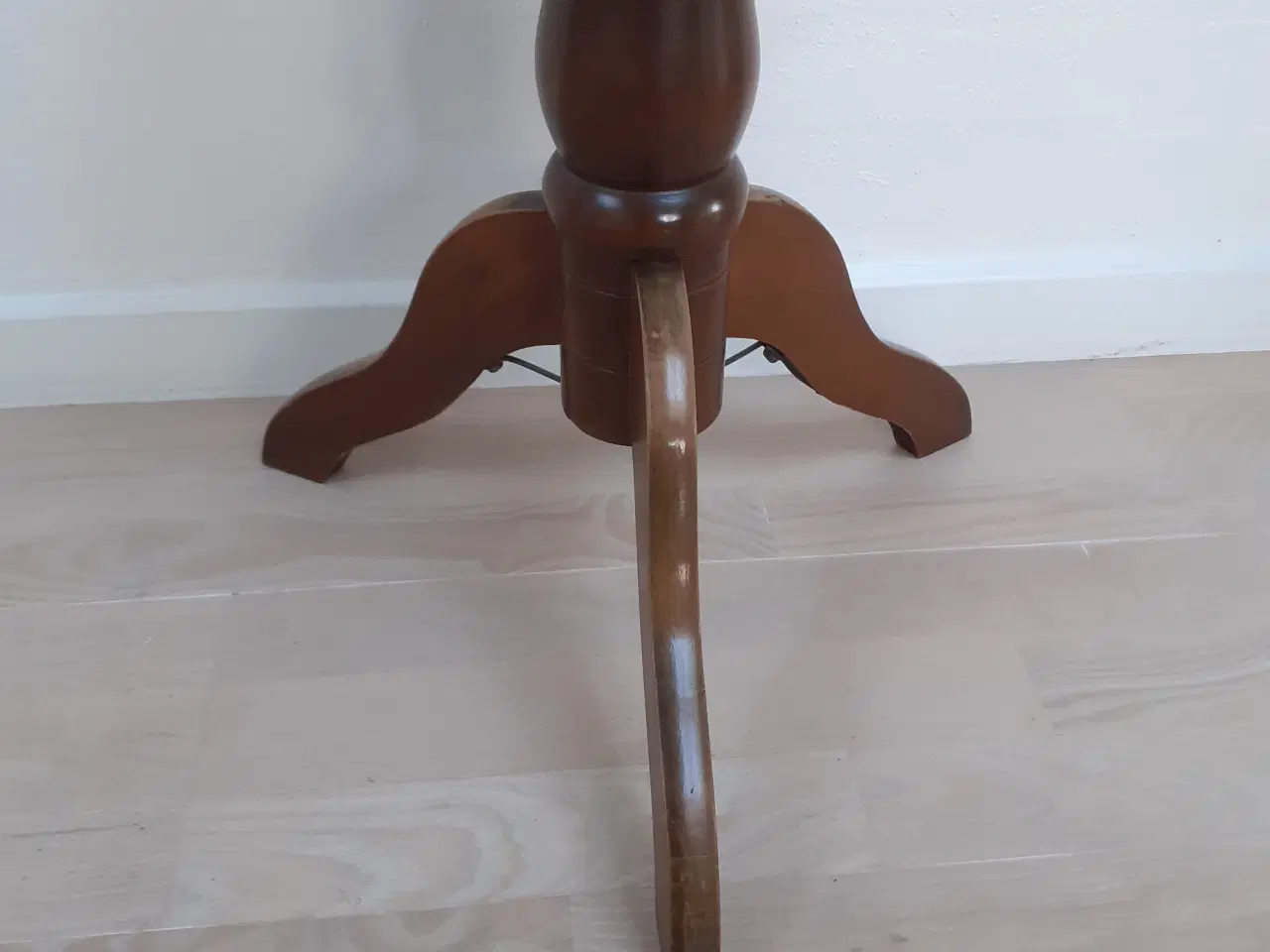 Billede 3 - Klaverstol. 