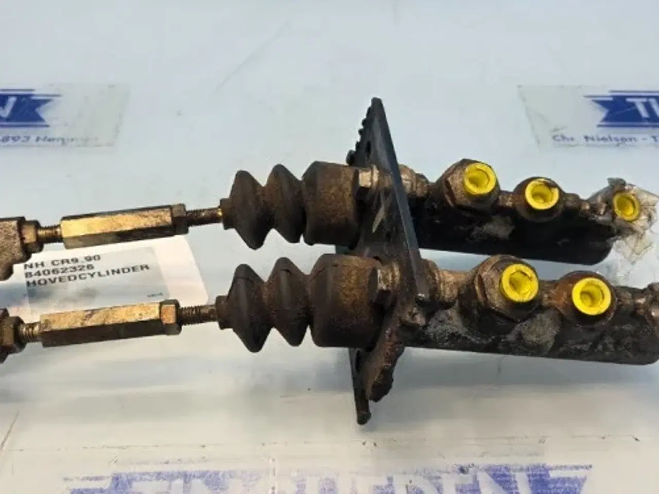 Billede 2 - New Holland CR9.90 Ventil 84062326