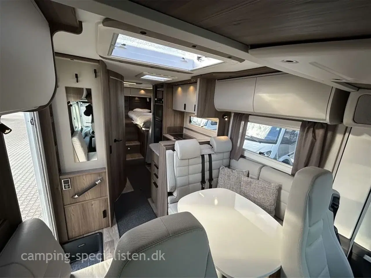 Billede 9 - 2026 - Kabe Travel Master Crown I 780 LGB   Kabe Crown i 780 LGB 2026 - Kan nu  ses  hos Camping-Specialisten.dk