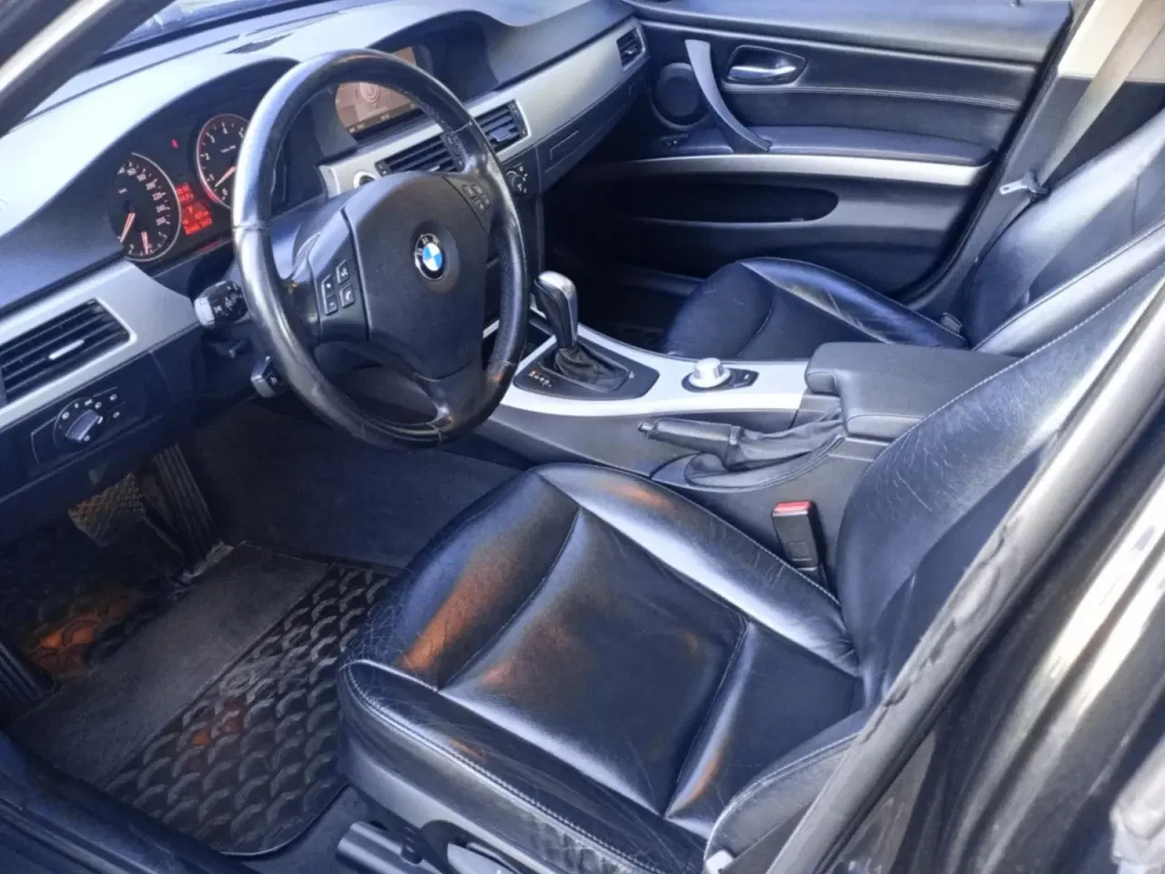 Billede 6 - BMW 330i 3,0 aut.