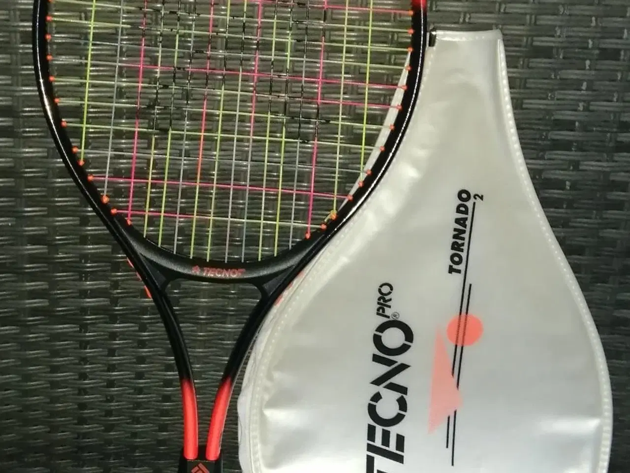 Billede 1 - TECNO PRO TORNADO GRAPHITE JUNIOR/DAME, FLOT STAND
