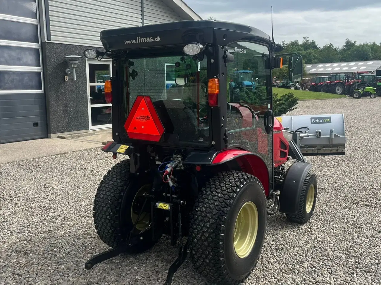 Billede 16 - Yanmar YT 235H 4WD Snow Edition med sneplov og spreder