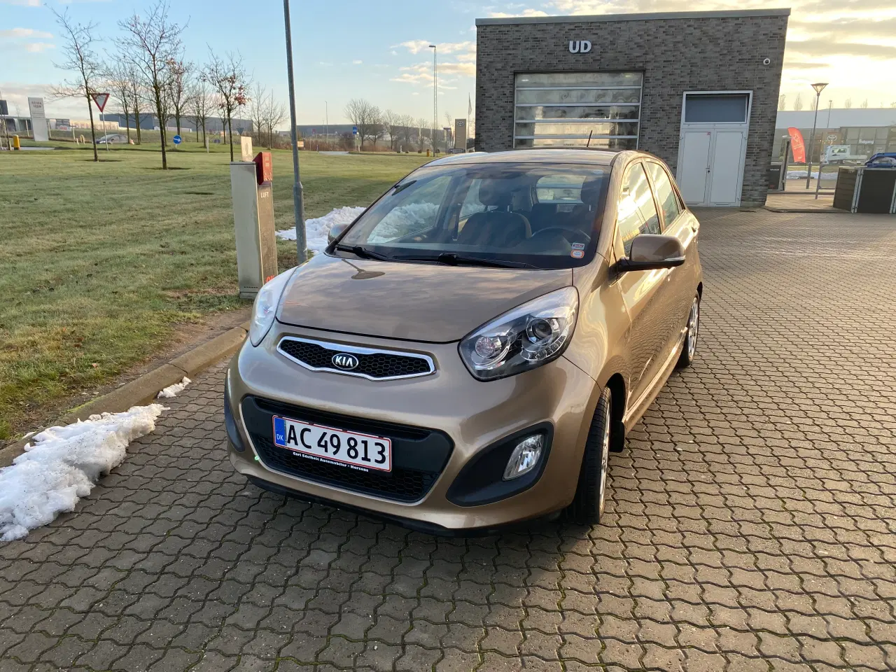 Billede 1 - Velholdt Kia Picanto 2013 – kun 62.000 km, nysynet