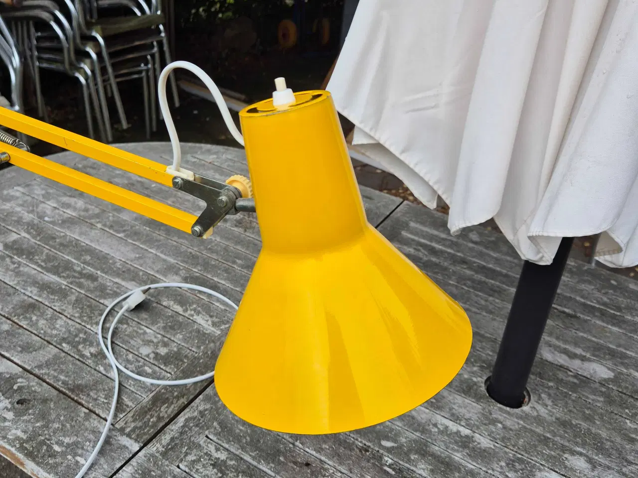 Billede 2 - Varm gul arkitektlampe i dansk design 
