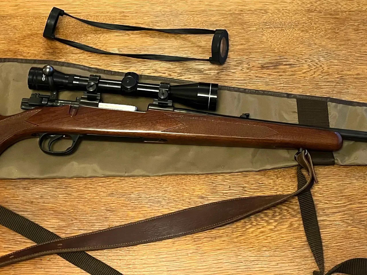 Billede 1 - Jagtriffel 6,5-55, 4x40 kikkert, rem, taske