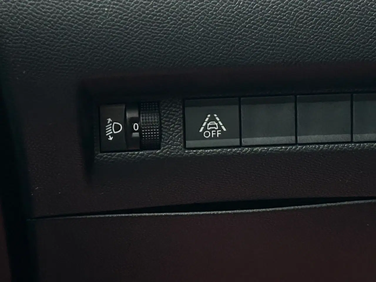 Billede 18 - Peugeot 208 1,5 BlueHDi 100 Allure Sky