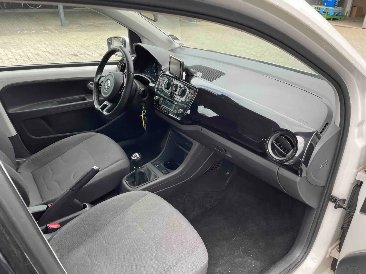 Billede 3 - VW up 1,0 MPI BMT Move 60HK 5d