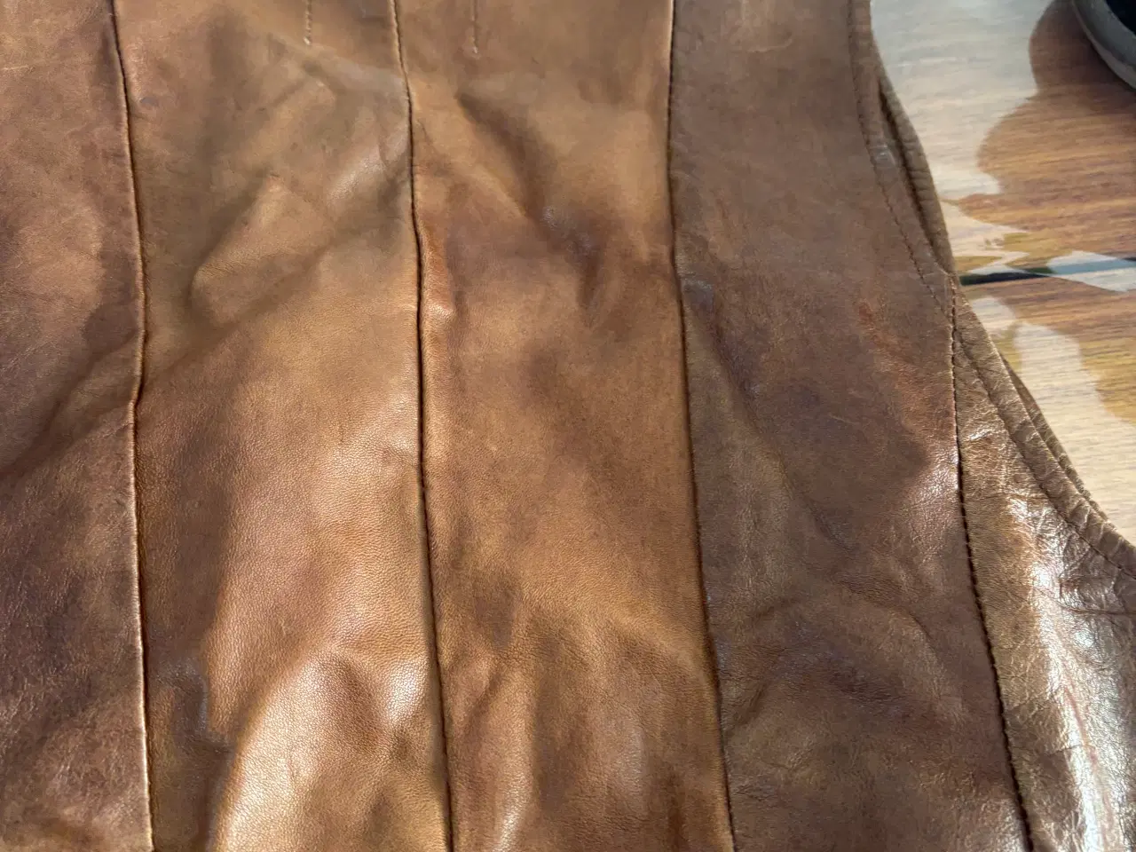 Billede 5 - Lædervest cognac str L