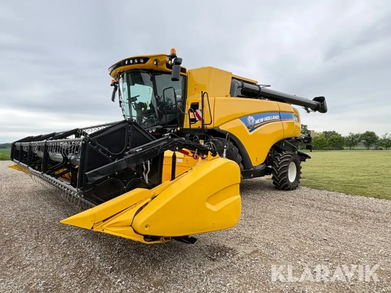 Billede 1 - Mejetærsker New Holland CX8.70 med New Holland skærebord