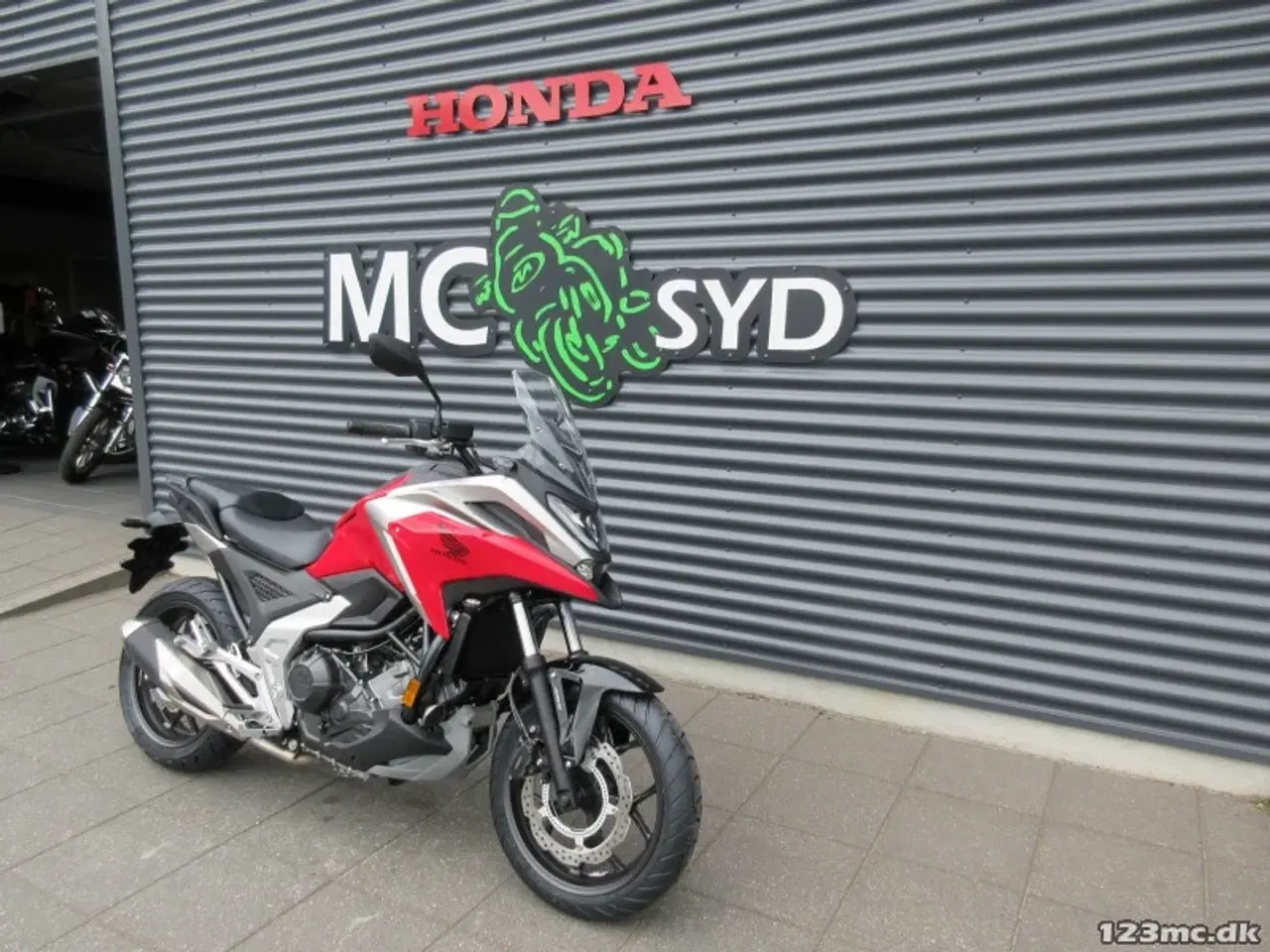 Billede 2 - Honda NC 750 XA MC-SYD BYTTER GERNE  5 ÅRS FABRIKS GARANTI