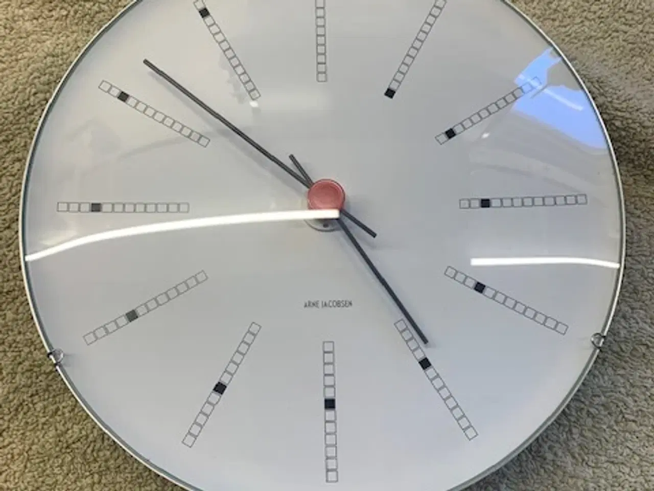 Billede 1 - Vægur, Arne Jacobsen