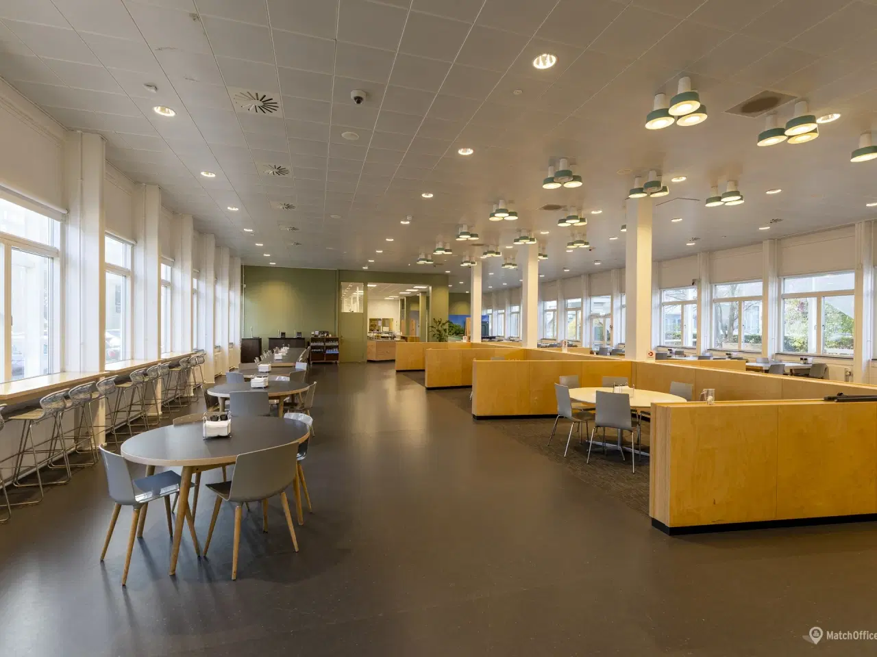 Billede 12 - Effektivt kontor med fælles kantine