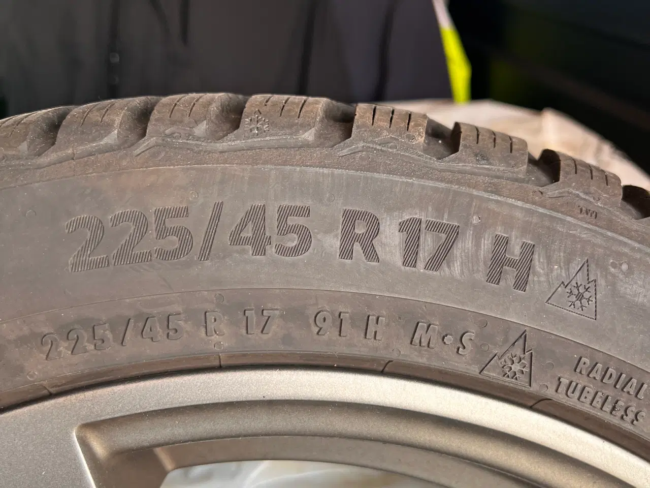 Billede 2 - 17" Alufælge med Continental vinterdæk.