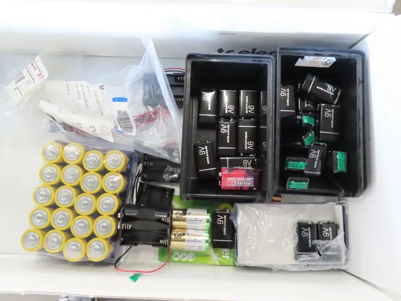 Billede 2 - Palle med rester fra TC ELECTRONIC