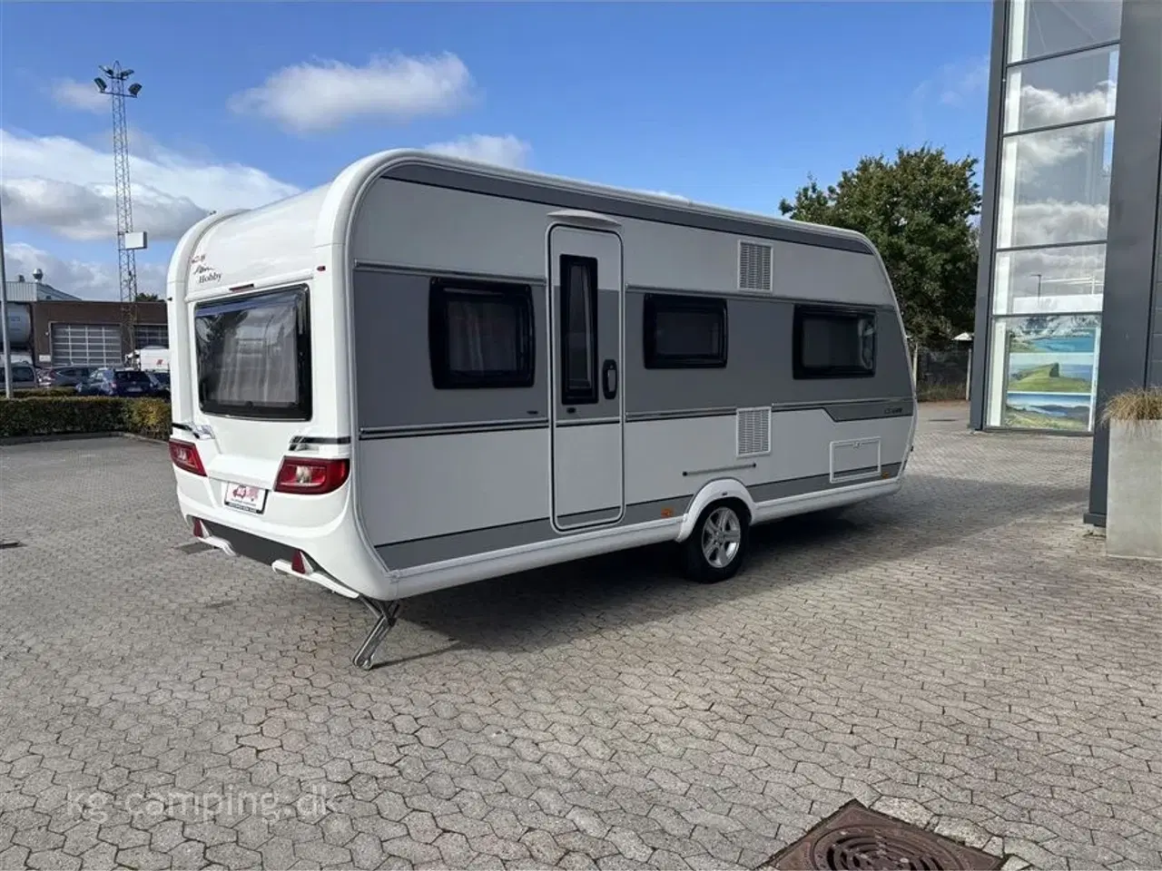 Billede 3 - 2020 - Hobby De Luxe 495 UL DK line   Kampagnevogn DK-Line utroligt velholdt. Kan opvejes til 1800kg