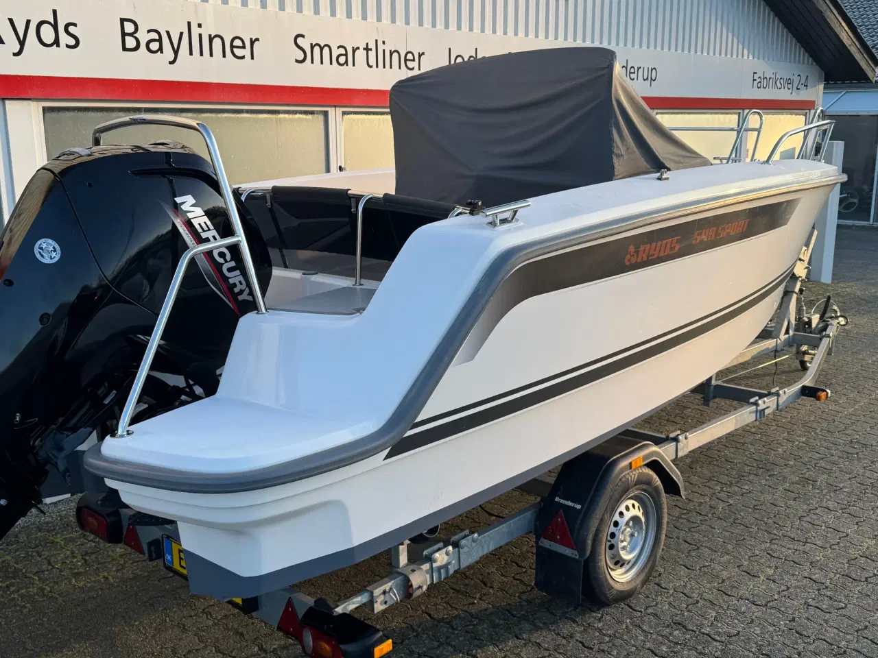 Billede 7 - 548 Sport med F100 Mercury-EFI 4 takt 2,1L og 1000 kg Brenderup bådtrailer