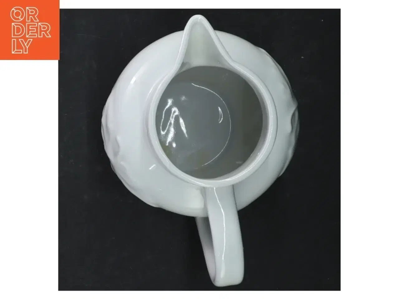 Billede 4 - Hvid porcelænskande med drue-relief (str. 14 cm)